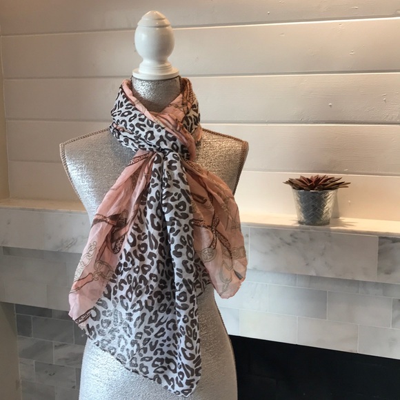 I Love Bijou Accessories - HP 3 X!  Leopard & Chain Printed Scarf - Preloved!